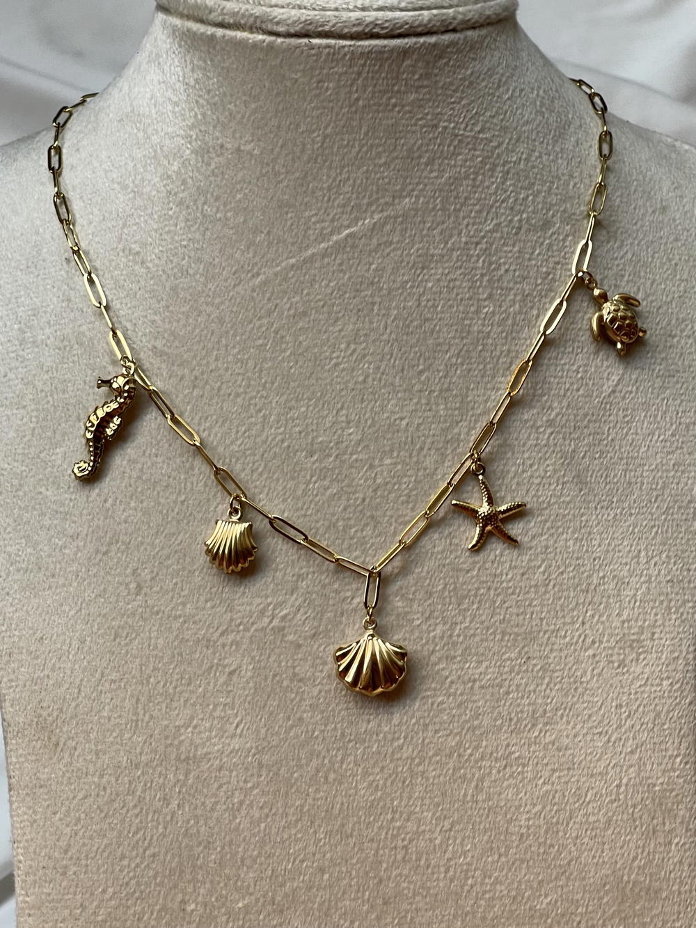 necklace Preview Image