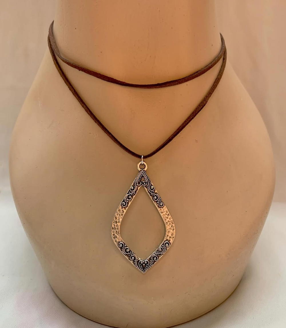 necklace Preview Image