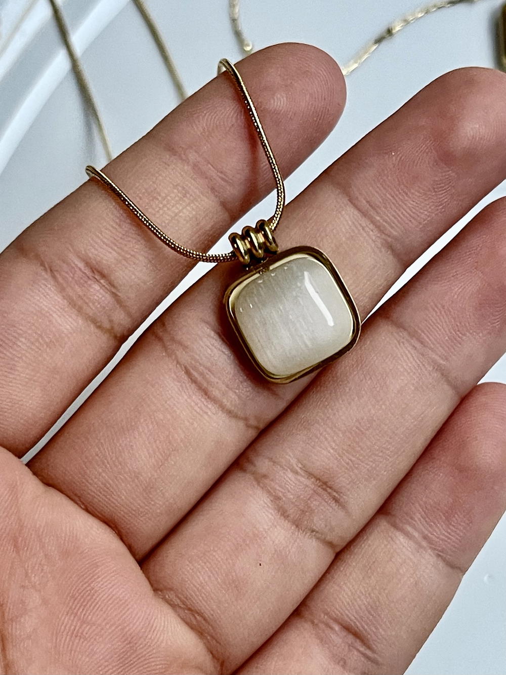 necklace Preview Image