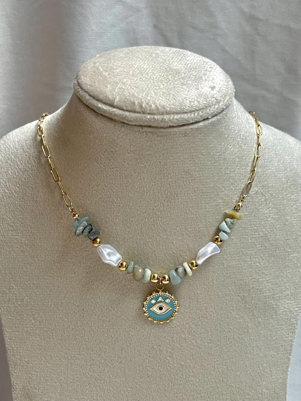 necklace  Preview Image