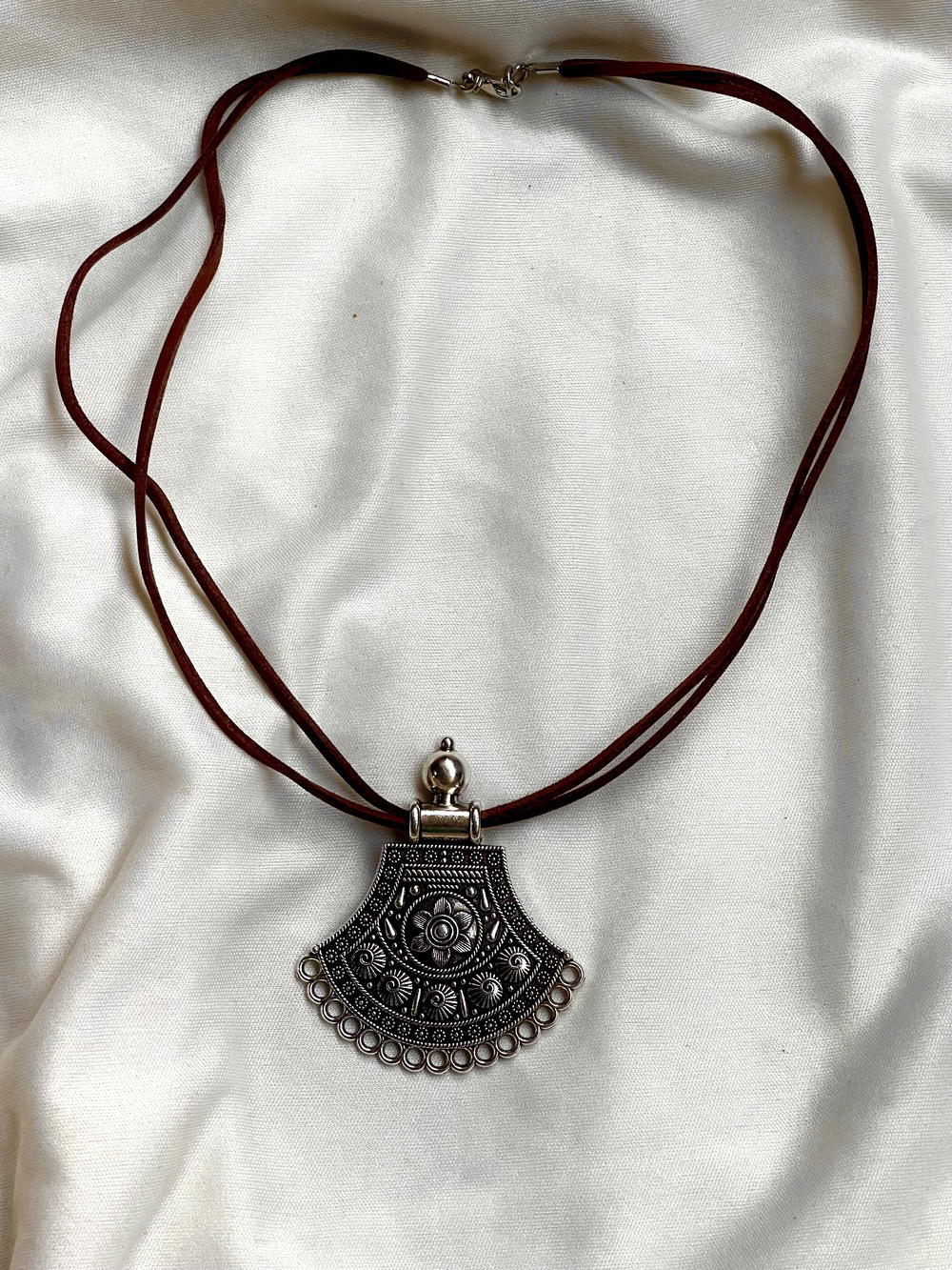 necklace Preview Image