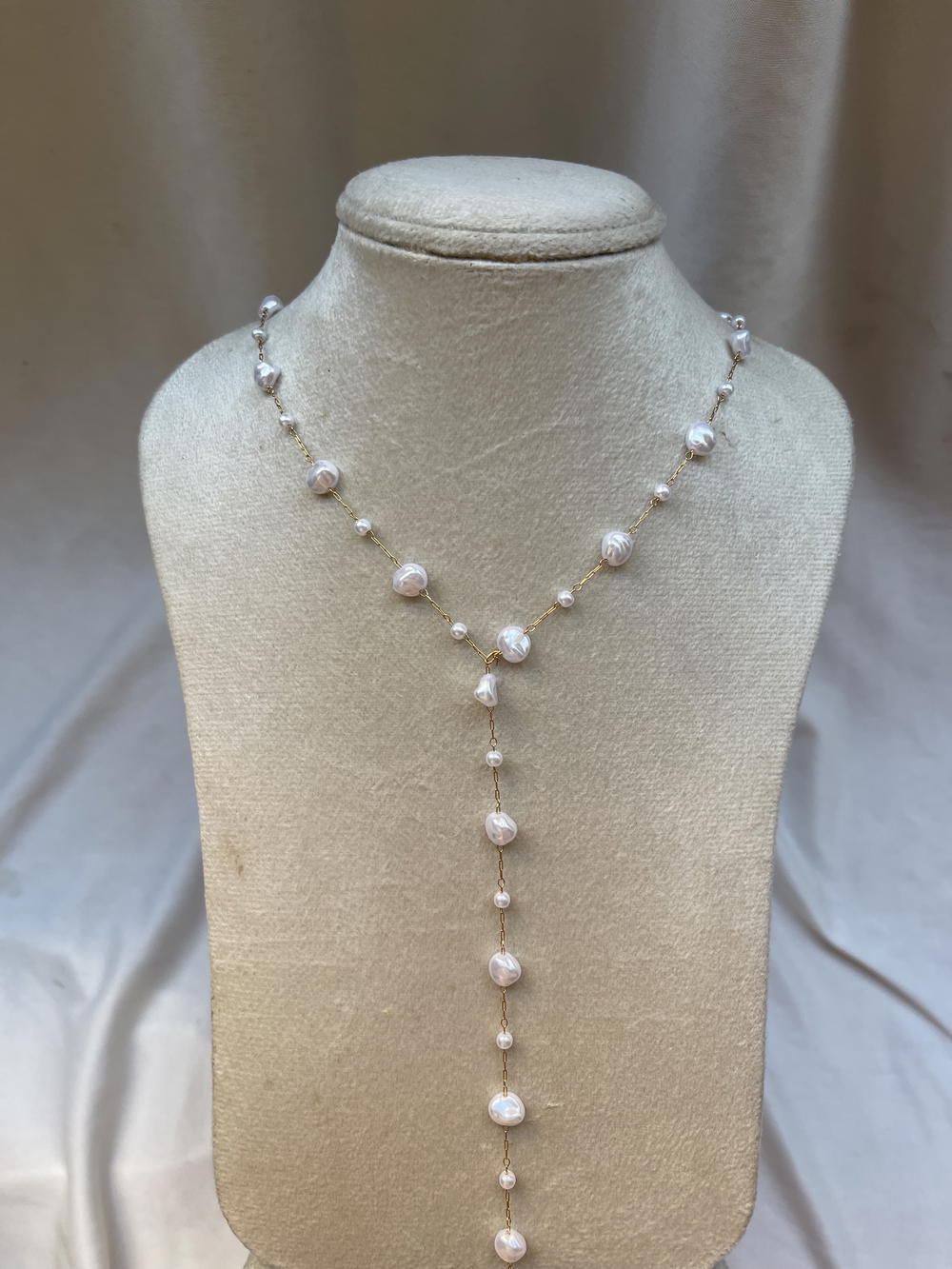 necklace Preview Image