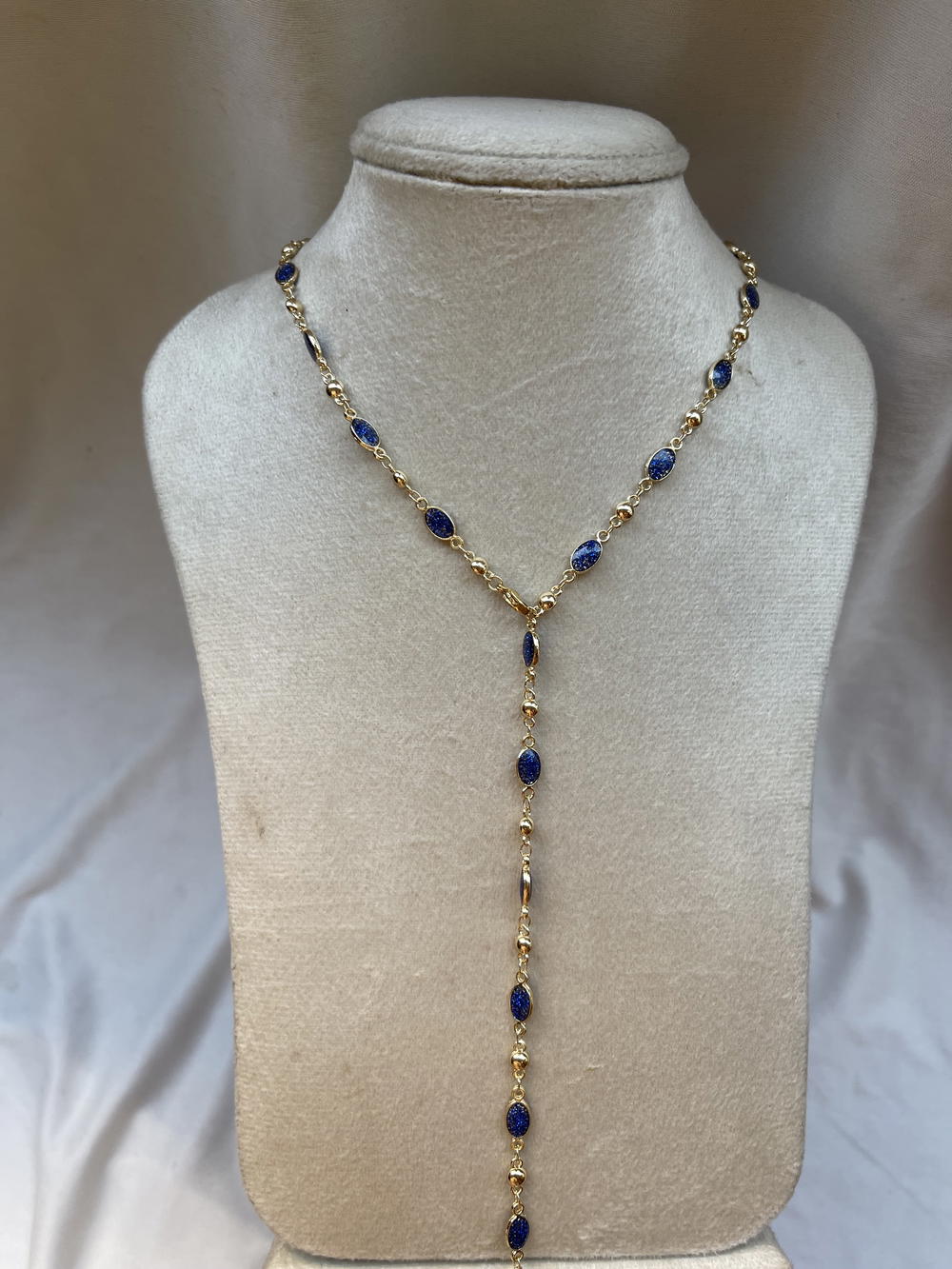 necklace Preview Image