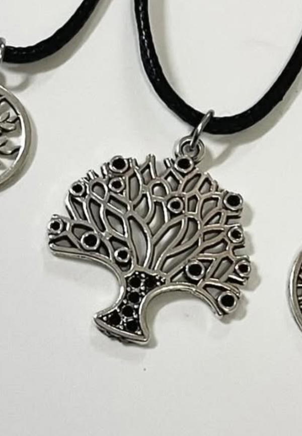 Poison tree Image 1 Preview