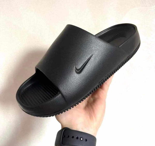 Nike slipper  Image 8 Preview