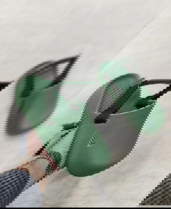 nike calm Image 8 Preview