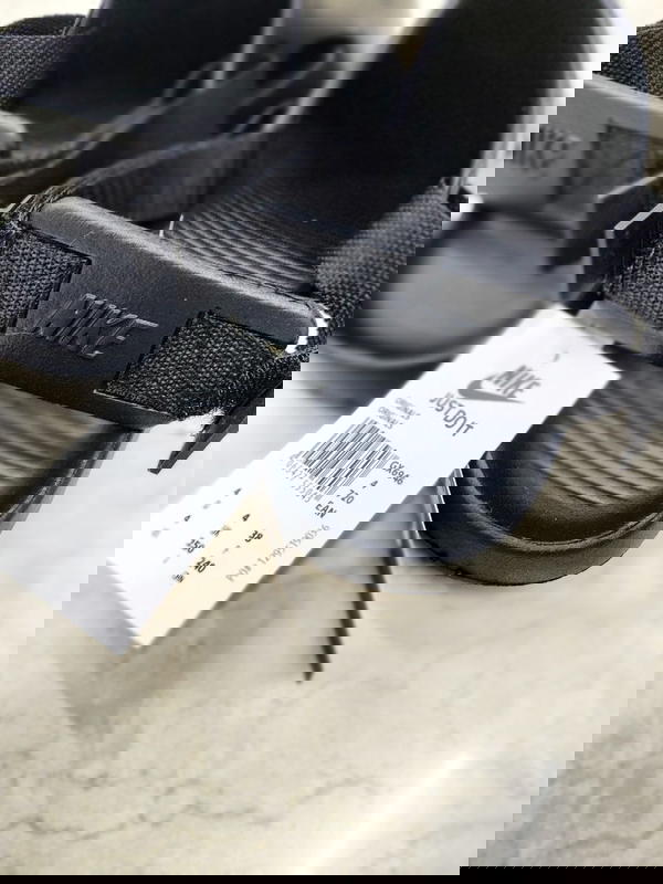 nike calm Image 10 Preview
