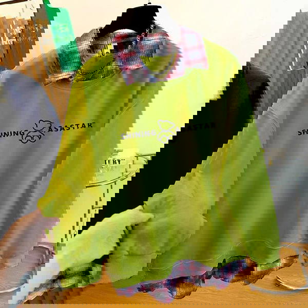 سويت شيرت ياقه و اكتنشن كاروهات  Image 1 Preview