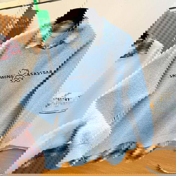 سويت شيرت ياقه و اكتنشن كاروهات  Image 4 Preview