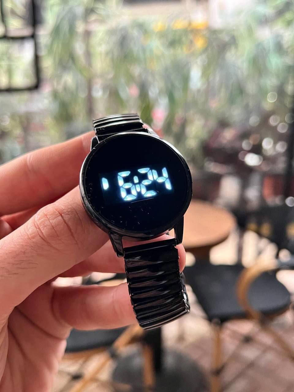 Digital watch Preview Image
