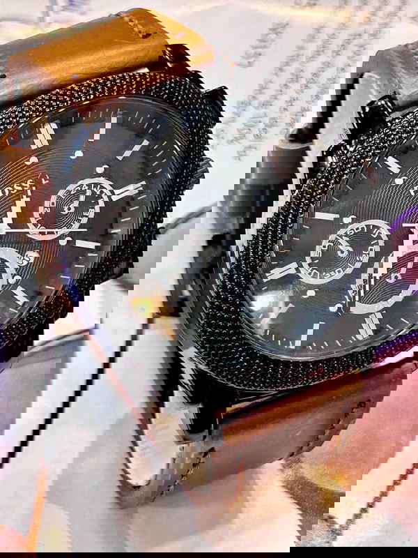 FOSSIL Image 1 Preview