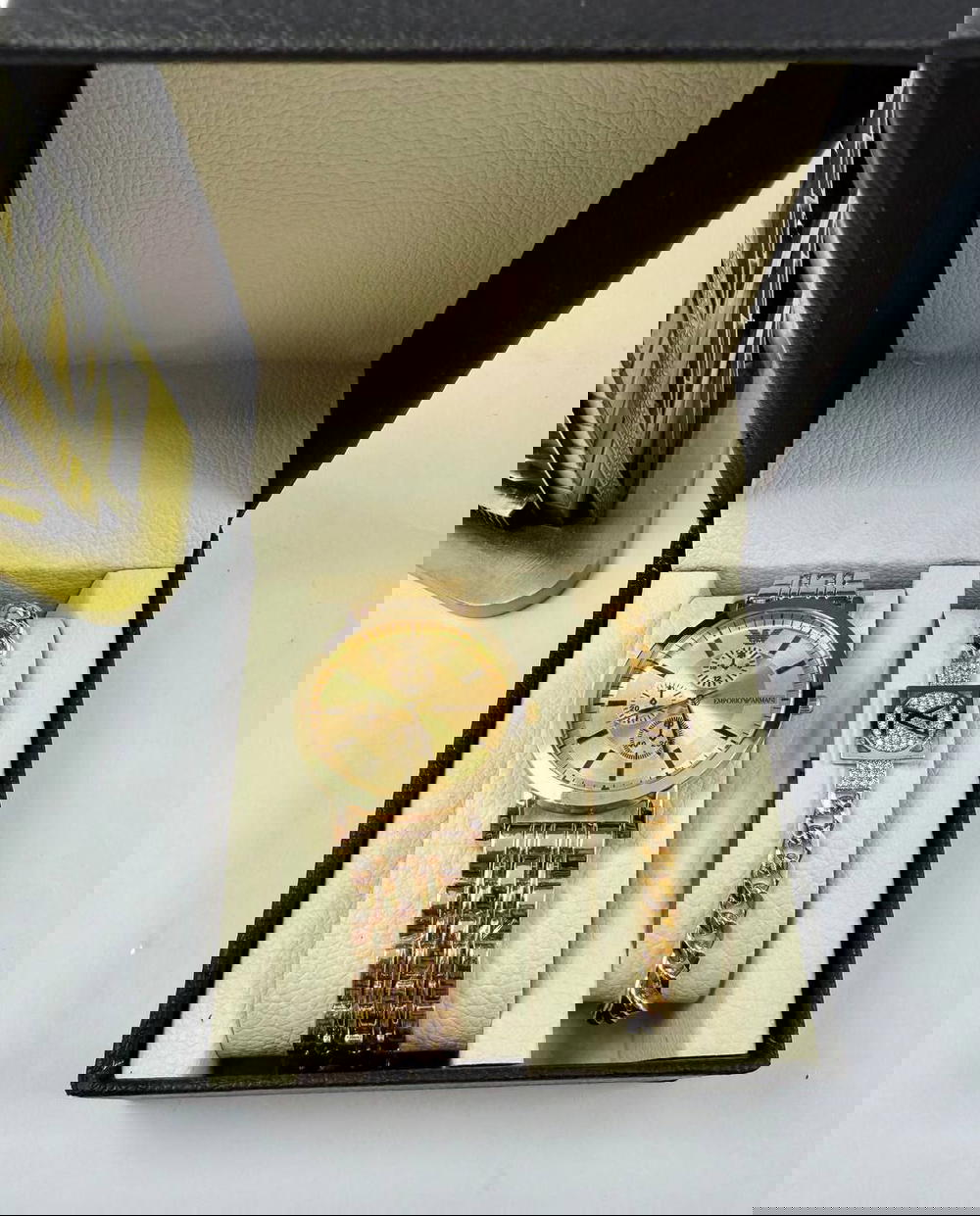 طقم حريمي Preview Image