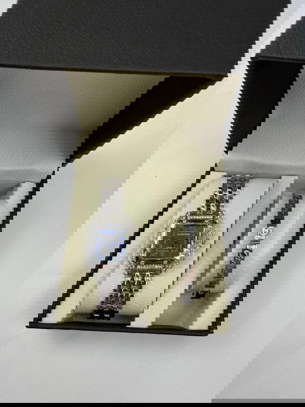 طقم حريمي شيك Image 1 Preview