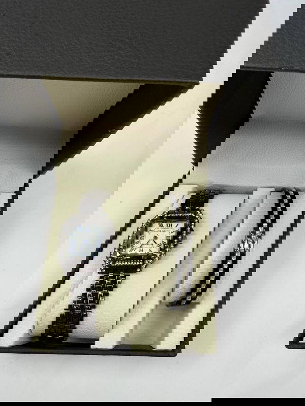 طقم حريمي شيك Image 3 Preview