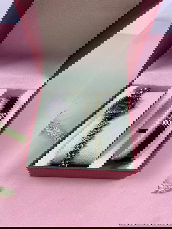 طقم حريمي شيك Image 8 Preview