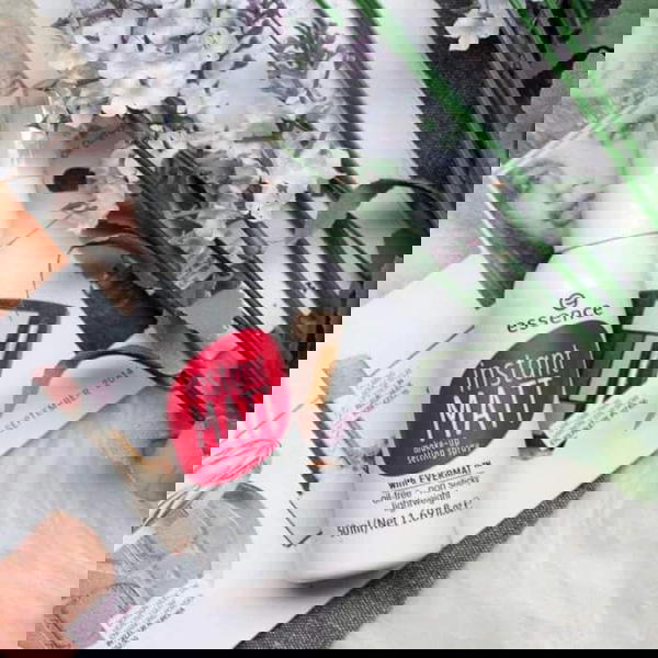 مثبت مكياج ايسنيس  Image 4 Preview