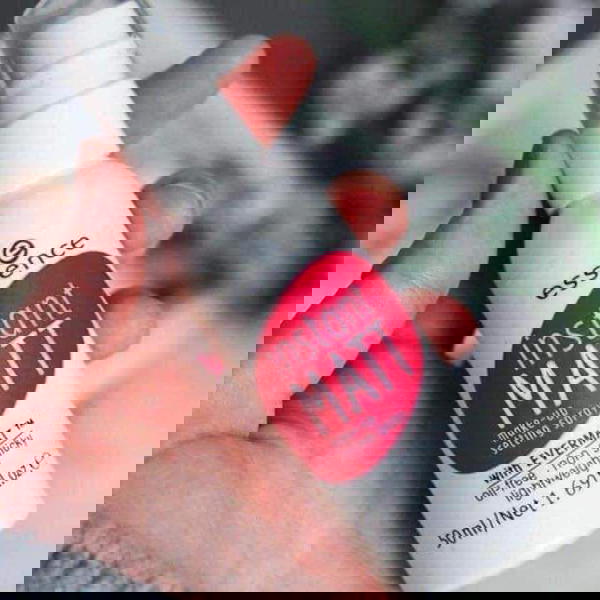 مثبت مكياج ايسنيس  Image 5 Preview