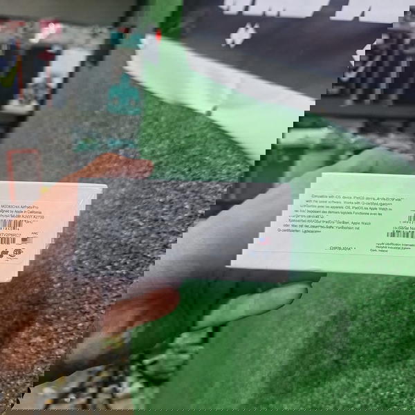 ايربودز برو 2  Image 2 Preview