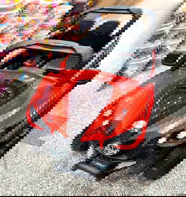 Electric Car Image 7 Preview