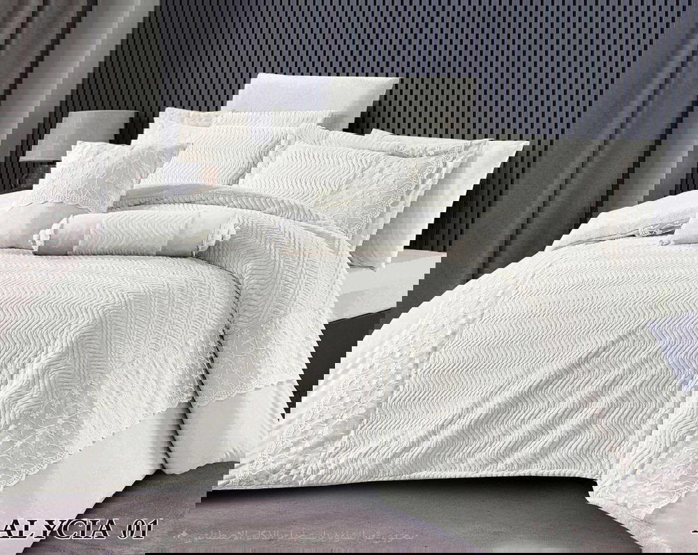 الطقم الملكي الشتوي المطرّز ( ALYCIA  )بوزن 8800 غم  كيلو  Preview Image