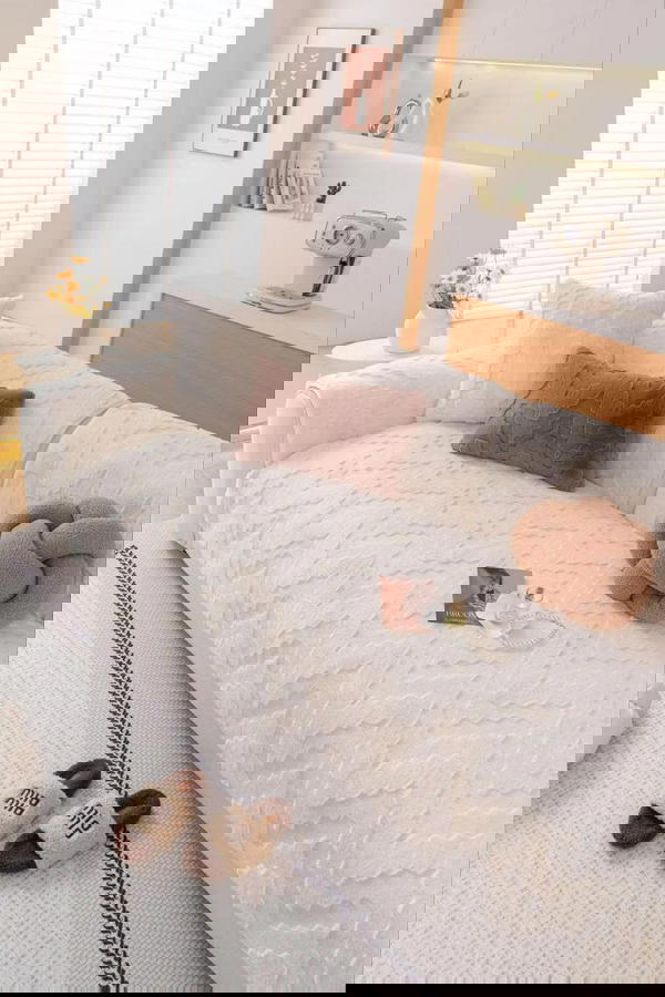 ارضيات اوجه اطقم الكنب فرو الأرنب الشتوية 🔥خيارات ألوان جذابة تناسب جميع الديكورات  Image 7 Preview