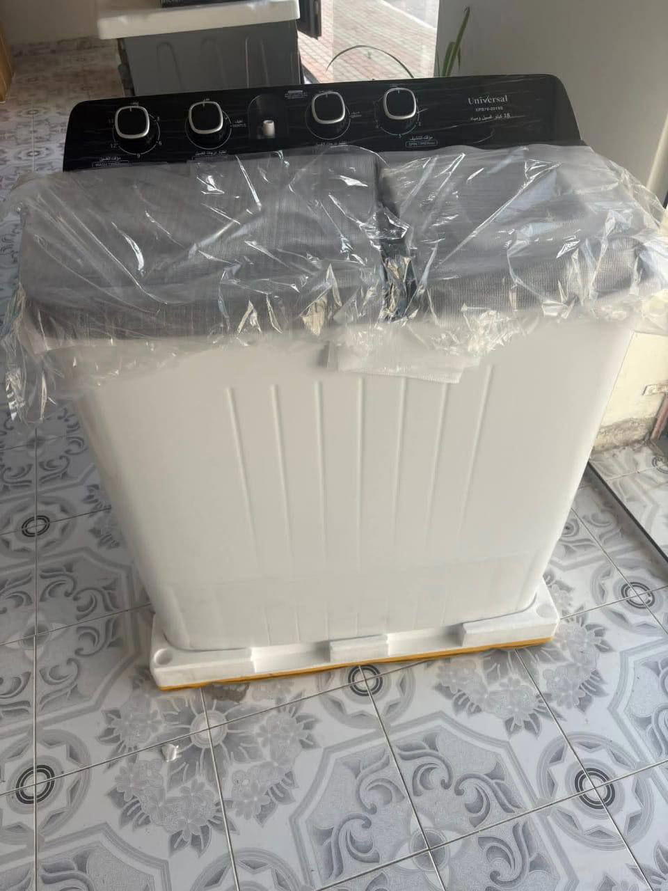 غسالة يونيفيرسال حوضين 18 كيلو بنظام LG.غسالة يونيفيرسال حوضين 20 كيلو بنظام LG Preview Image