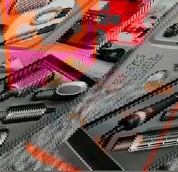 هل تبحثين عن الحل الأمثل لتصفيف شعرك بسهولة وسرعة؟نقدم لكِ بكج ENZO البطاطا 4 في 1 لتجفيف وتصفيف الشعر Image 6 Preview