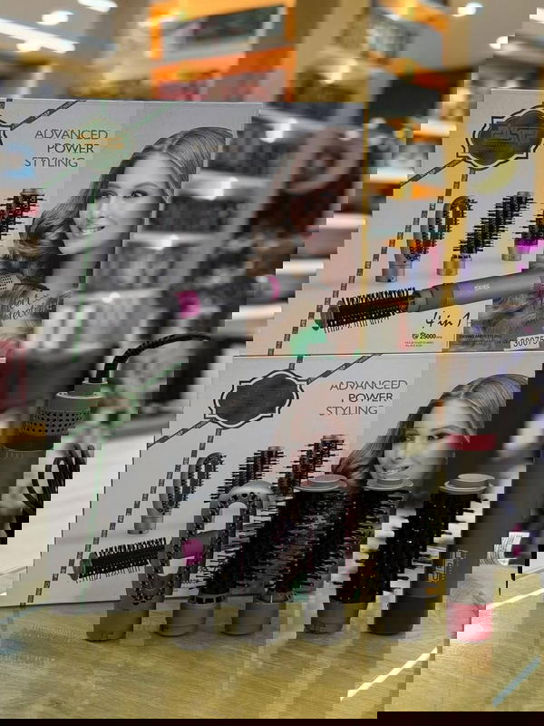 هل تبحثين عن تسريحة شعر مثالية كل يوم؟نقدم لكِ جهاز Styling المتكامل 4 في 1 من dsp Image 6 Preview