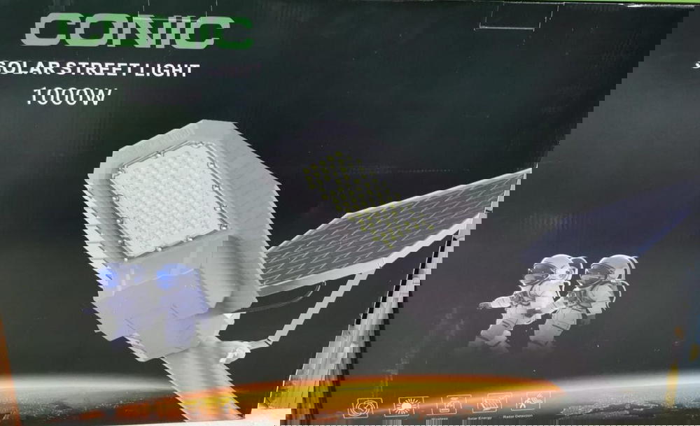 كشاف طاقة شمسيةخلية منفصلةريموت للتحكم عن بعد1000.واط Preview Image