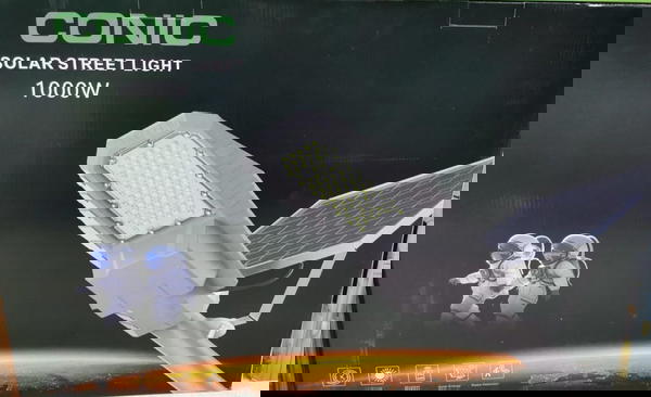 كشاف طاقة شمسيةخلية منفصلةريموت للتحكم عن بعد1000.واط Image 1 Preview