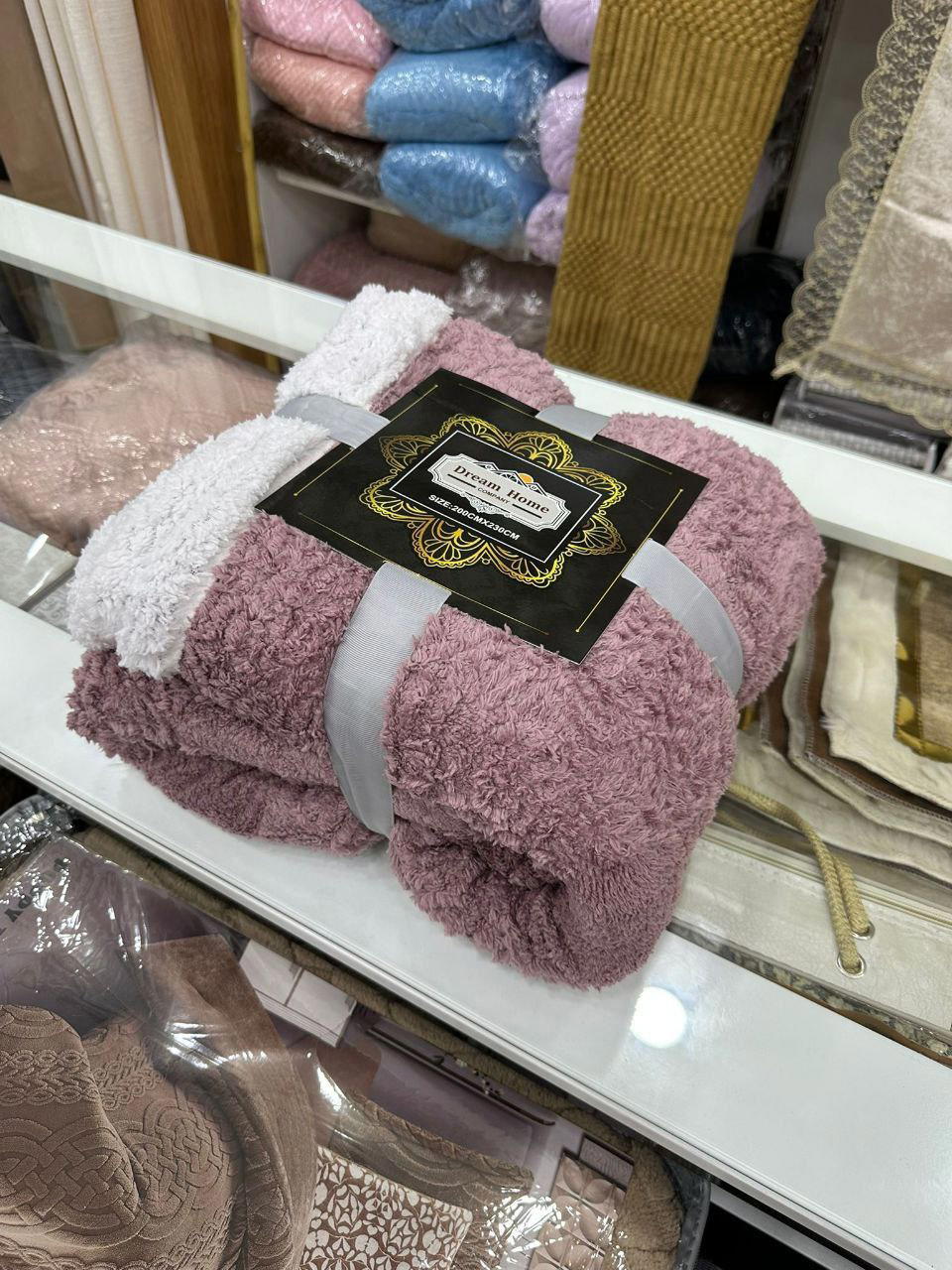 لحاف مجوز ربطه مجدل● حجم 200×230 ● من الداخل فرو  Preview Image