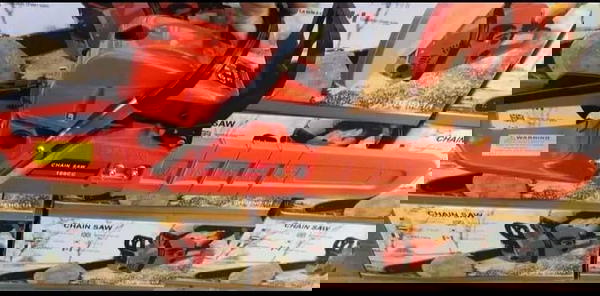 منشار حطب يعمل على البنزين Image 1 Preview