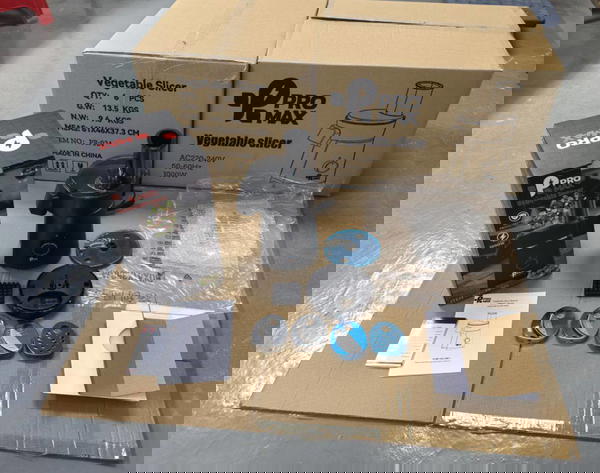 قطاعة السلطة الاصلية مع راس مربعات للسلطة الناعمة المتساوية من قصر الاواني الاصلية  Image 5 Preview