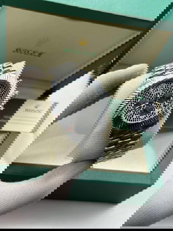 رولكس جميع العقارب الداخلية متحركة مع علبة وكرت وكيس الماركة  Image 3 Preview