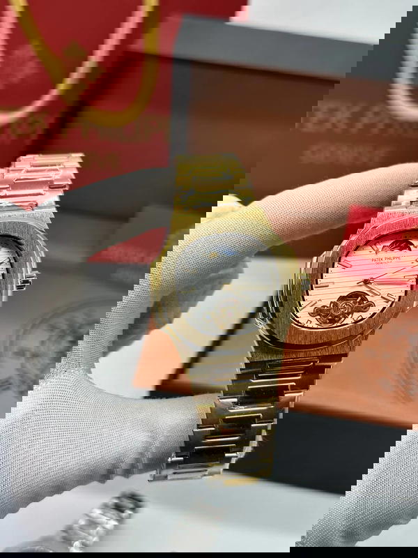 ساعات باتيك فليب  اتوماتيك Image 5 Preview