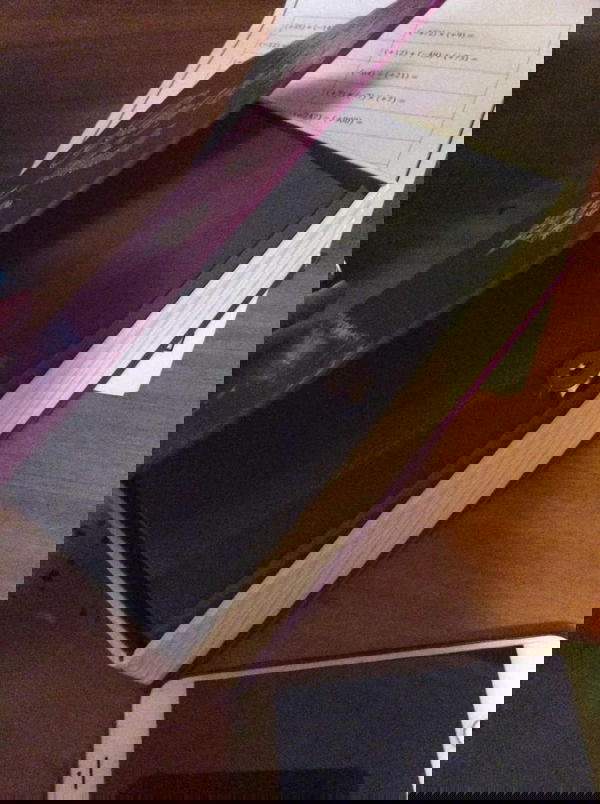 صندوق الخزنة الفولاذي على شكل كتاب  Image 6 Preview