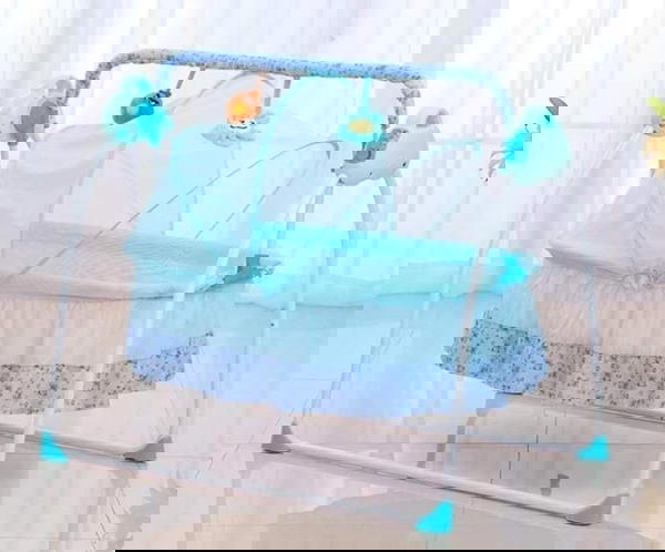 سرير بيبي مميز يعمل بالكهرباء Image 1 Preview