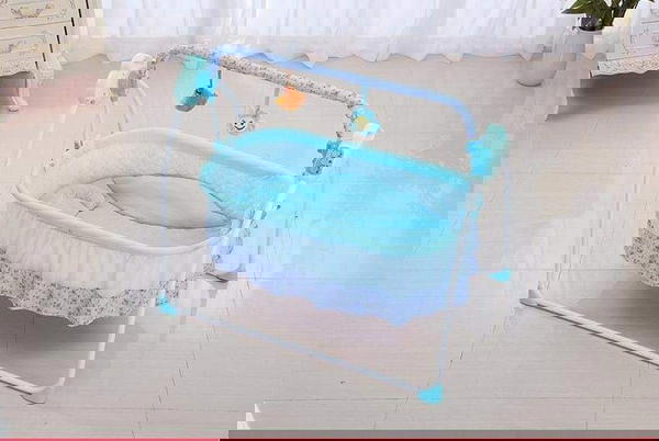 سرير بيبي مميز يعمل بالكهرباء Image 3 Preview