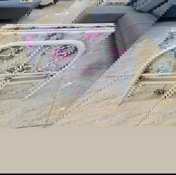 سرير حديد أبيض قابل للطي Image 5 Preview