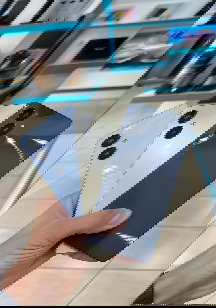 تلفون سامسونج A06 مع 2 هدايا Preview Image