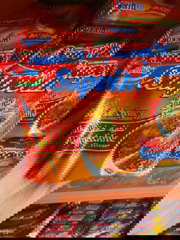 اندومى بالخضار الحار Image 1 Preview