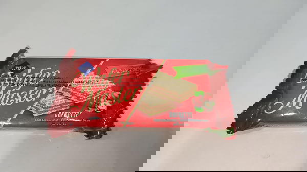 بسكوت ويڤر ماستر بكريمة البندق  Image 1 Preview