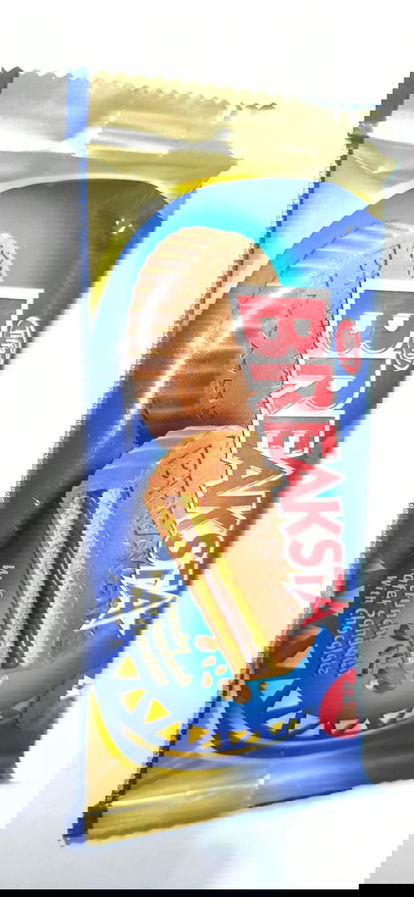 بسكويت تيفاني بريكستا ساندويش الويفر المقرمش بالشوكولاتة Image 1 Preview