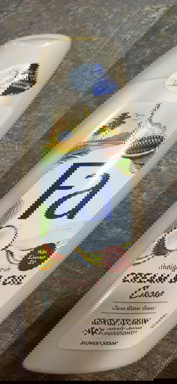 فا كريم الاستحمام بزبدة الكاكاو Image 1 Preview