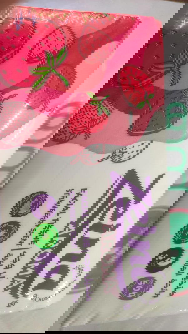 مناديل زينة 500منديل برائحة الفراولة Image 1 Preview