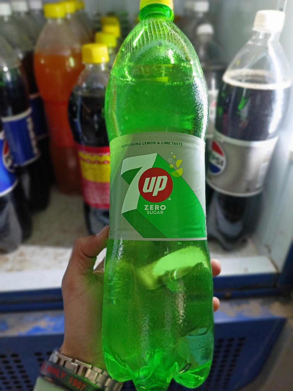 سڤن أب دايت زيرو سكر لتر ونص Preview Image
