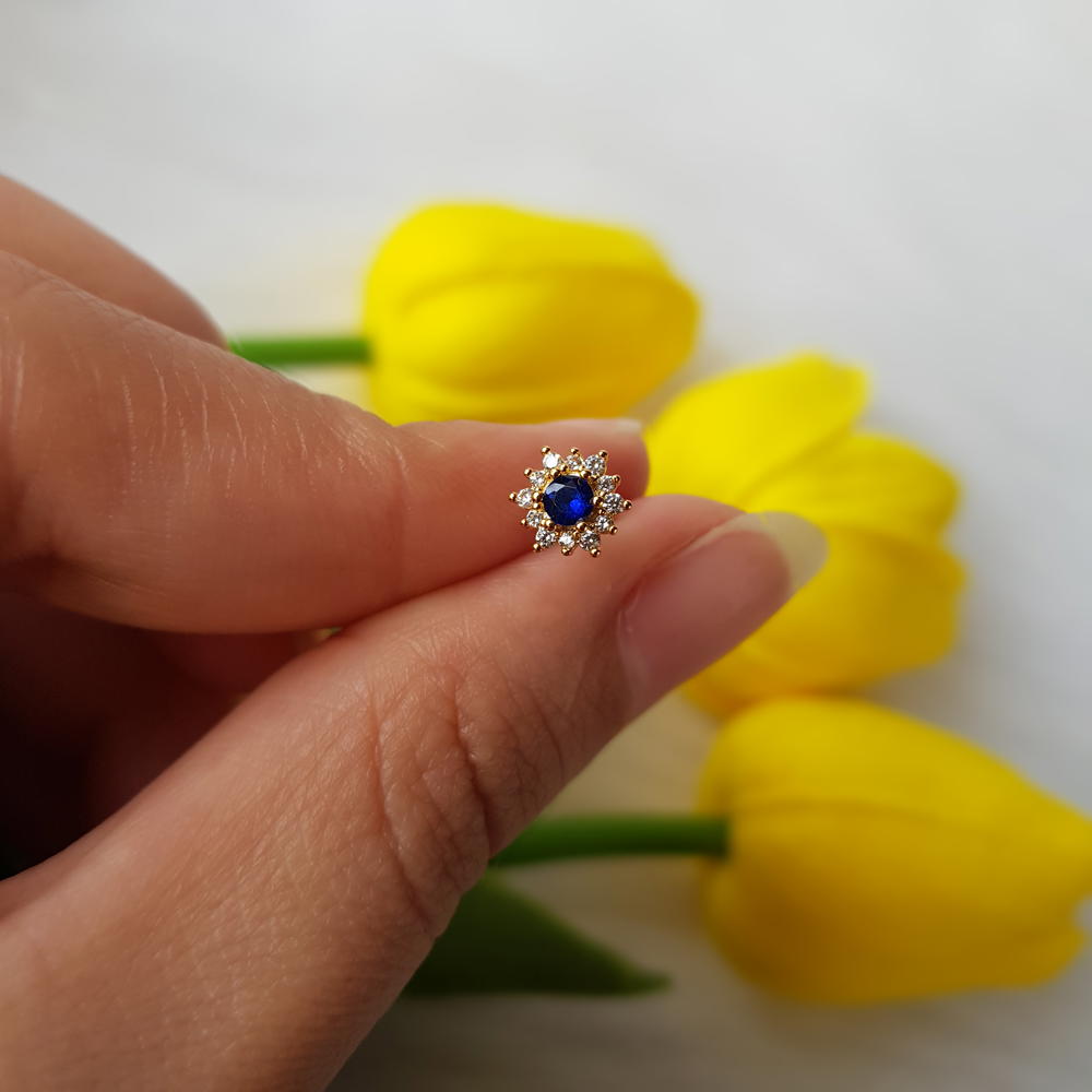 Blue stone flower piercing (pie13) بيرسينج وردة فص ازرق Preview Image