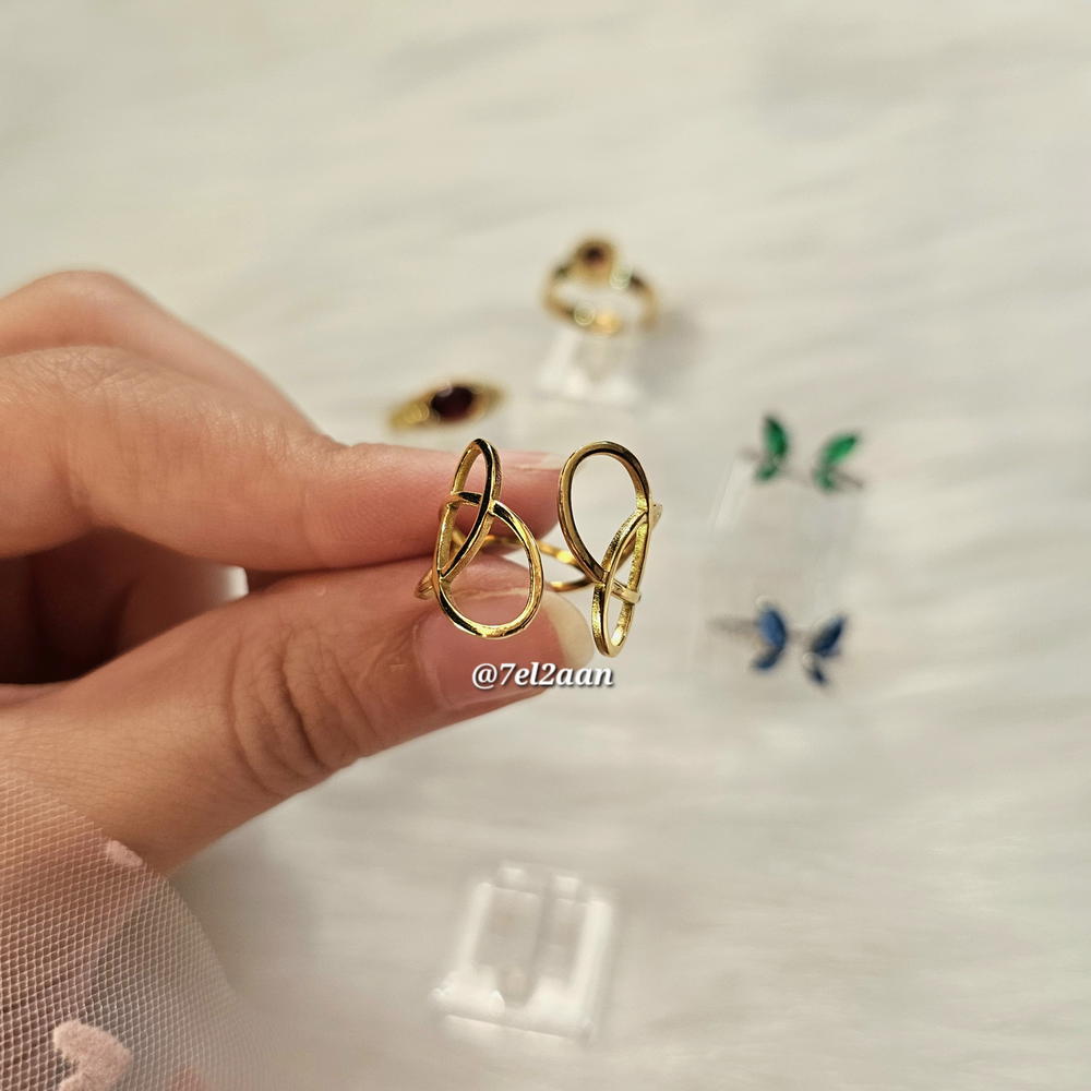 Random design Ring (R15) خاتم انيق بتصميم عشوائي Preview Image
