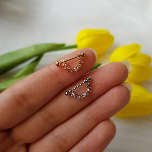 بيرسينج العقد (pie9,15)helix piercing  Image 5 Preview