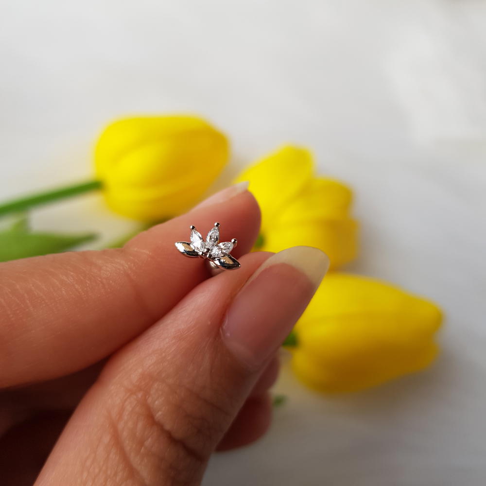 بيرسينج نصف وردة وورق دهبي و فضي(pie11,12) half flower with golden & silver leafs piercing Preview Image
